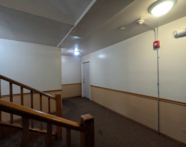 736 W Dempster Street - Photo Thumbnail 2