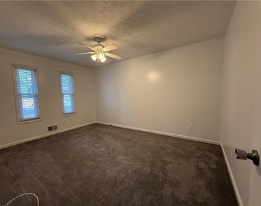 7719 Glen Devon Road - Photo Thumbnail 18