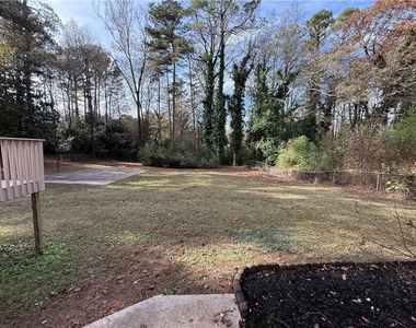 7719 Glen Devon Road - Photo Thumbnail 36