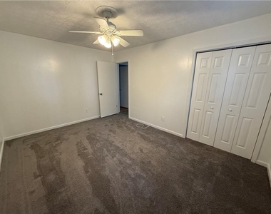 7719 Glen Devon Road - Photo Thumbnail 19