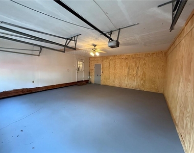 7719 Glen Devon Road - Photo Thumbnail 35