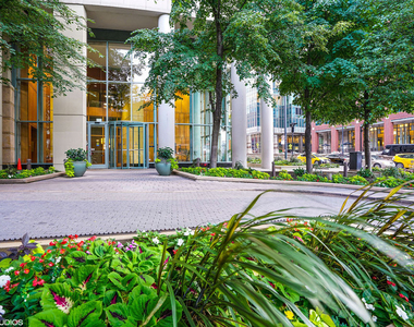 345 N Lasalle Drive - Photo Thumbnail 18