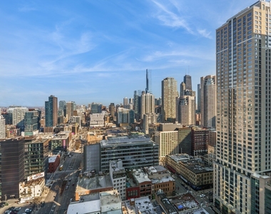345 N Lasalle Drive - Photo Thumbnail 16