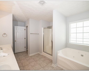 3832 Roxberry Hill Lane - Photo Thumbnail 25