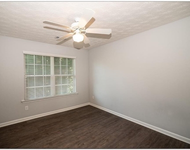 3832 Roxberry Hill Lane - Photo Thumbnail 33