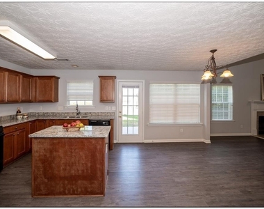 3832 Roxberry Hill Lane - Photo Thumbnail 15