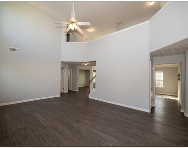 3832 Roxberry Hill Lane - Photo Thumbnail 13