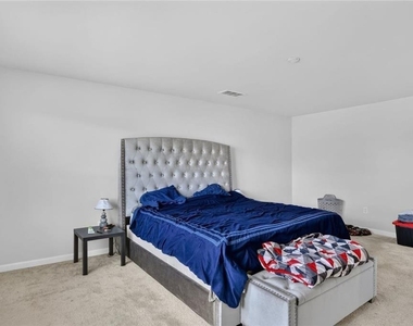 616 Blue Ash Court - Photo Thumbnail 29