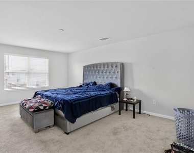 616 Blue Ash Court - Photo Thumbnail 28