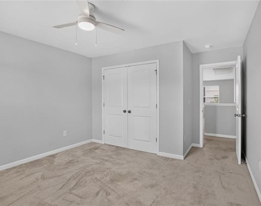 616 Blue Ash Court - Photo Thumbnail 22