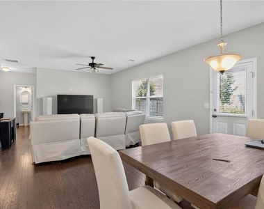 616 Blue Ash Court - Photo Thumbnail 8
