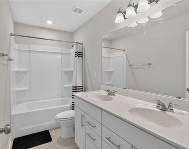 616 Blue Ash Court - Photo Thumbnail 26