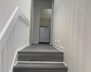 1622 Homestead Trail - Photo Thumbnail 17