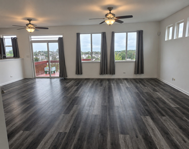 176 S Cornerstone Drive - Photo Thumbnail 2