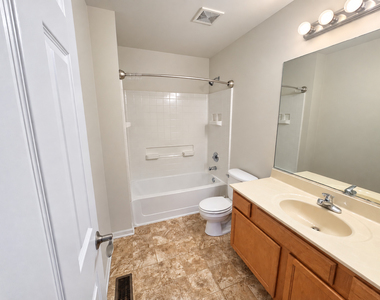 176 S Cornerstone Drive - Photo Thumbnail 8