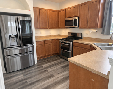 176 S Cornerstone Drive - Photo Thumbnail 4