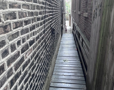 2224 W Cullerton Street - Photo Thumbnail 10