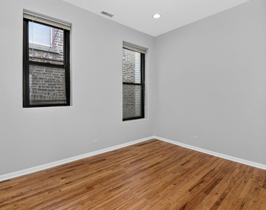 1422 W Taylor Street - Photo Thumbnail 11