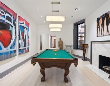 1318 N Astor Street - Photo Thumbnail 10