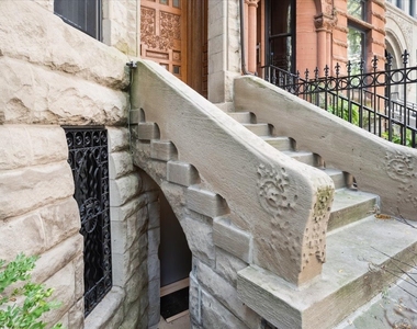 1318 N Astor Street - Photo Thumbnail 64
