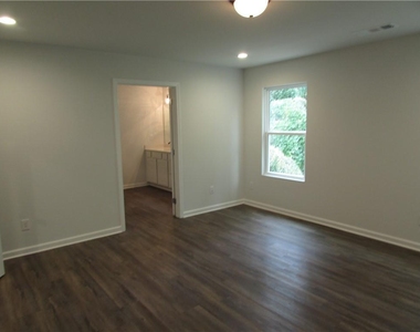 2367 Summit Avenue Nw - Photo Thumbnail 20