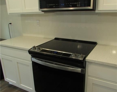 2367 Summit Avenue Nw - Photo Thumbnail 9