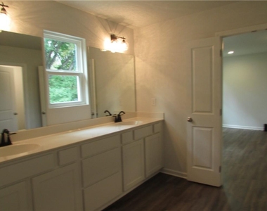 2367 Summit Avenue Nw - Photo Thumbnail 27