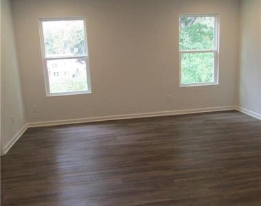 2367 Summit Avenue Nw - Photo Thumbnail 18