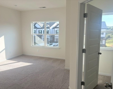 156 Oconee Road - Photo Thumbnail 24