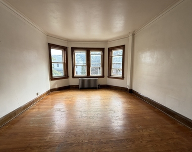 4208 W Cullom Avenue - Photo Thumbnail 1