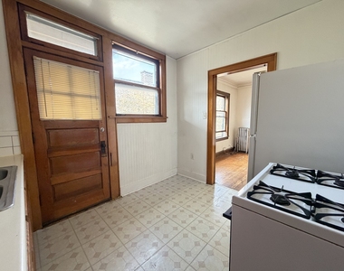 4208 W Cullom Avenue - Photo Thumbnail 6