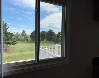 1230 Durham Drive - Photo Thumbnail 11
