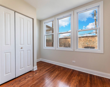 18 S Austin Boulevard - Photo Thumbnail 7