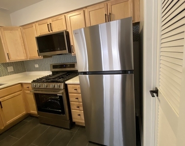 1455 W Fullerton Avenue - Photo Thumbnail 8