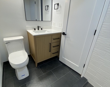 1455 W Fullerton Avenue - Photo Thumbnail 29