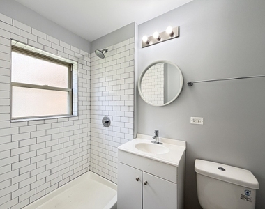 4700 N Racine Avenue - Photo Thumbnail 17