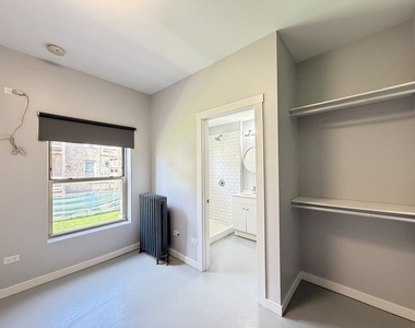 4700 N Racine Avenue - Photo Thumbnail 12