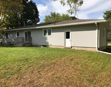 936 Somonauk Street - Photo Thumbnail 9