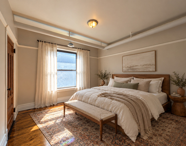 4943 N Winthrop Avenue - Photo Thumbnail 32
