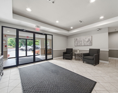 125 Lakeview Drive - Photo Thumbnail 15
