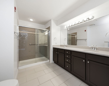 125 Lakeview Drive - Photo Thumbnail 9