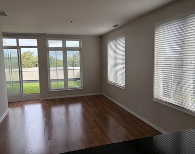 625 Deerfield Road - Photo Thumbnail 3