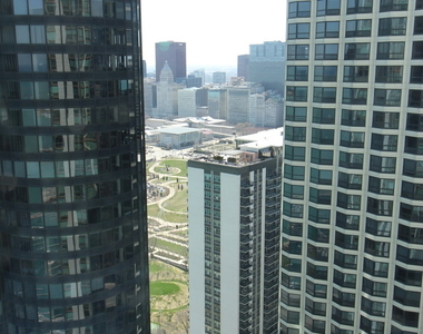 195 N Harbor Drive - Photo Thumbnail 11