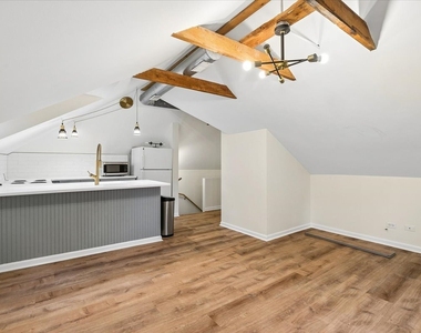 692 Cherry Avenue - Photo Thumbnail 6