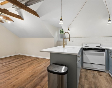 692 Cherry Avenue - Photo Thumbnail 2