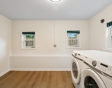 692 Cherry Avenue - Photo Thumbnail 18