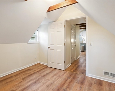 692 Cherry Avenue - Photo Thumbnail 13