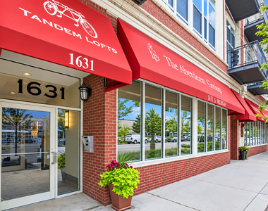 1631 S Michigan Avenue - Photo Thumbnail 1