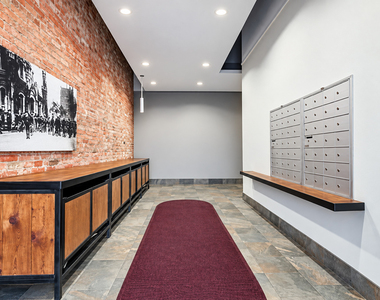 1631 S Michigan Avenue - Photo Thumbnail 9