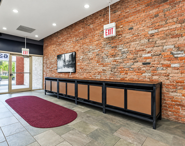 1631 S Michigan Avenue - Photo Thumbnail 8